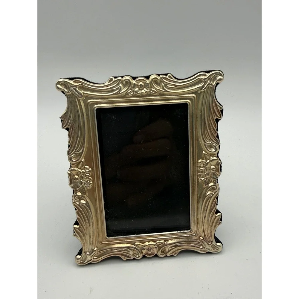 HB Group Vintage 1997 Ornate Gold Rococo Style Scrollwork Picture‎ Frame 2x3